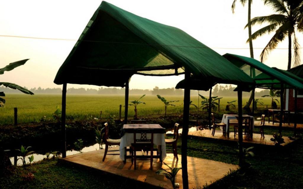 Riverine Resort Alappuzha Eksteriør billede